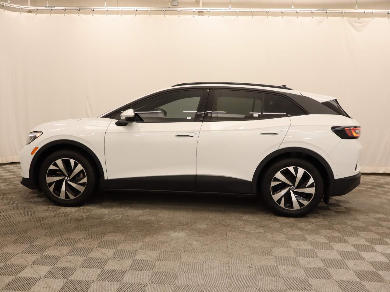 2023 Volkswagen ID.4 Standard