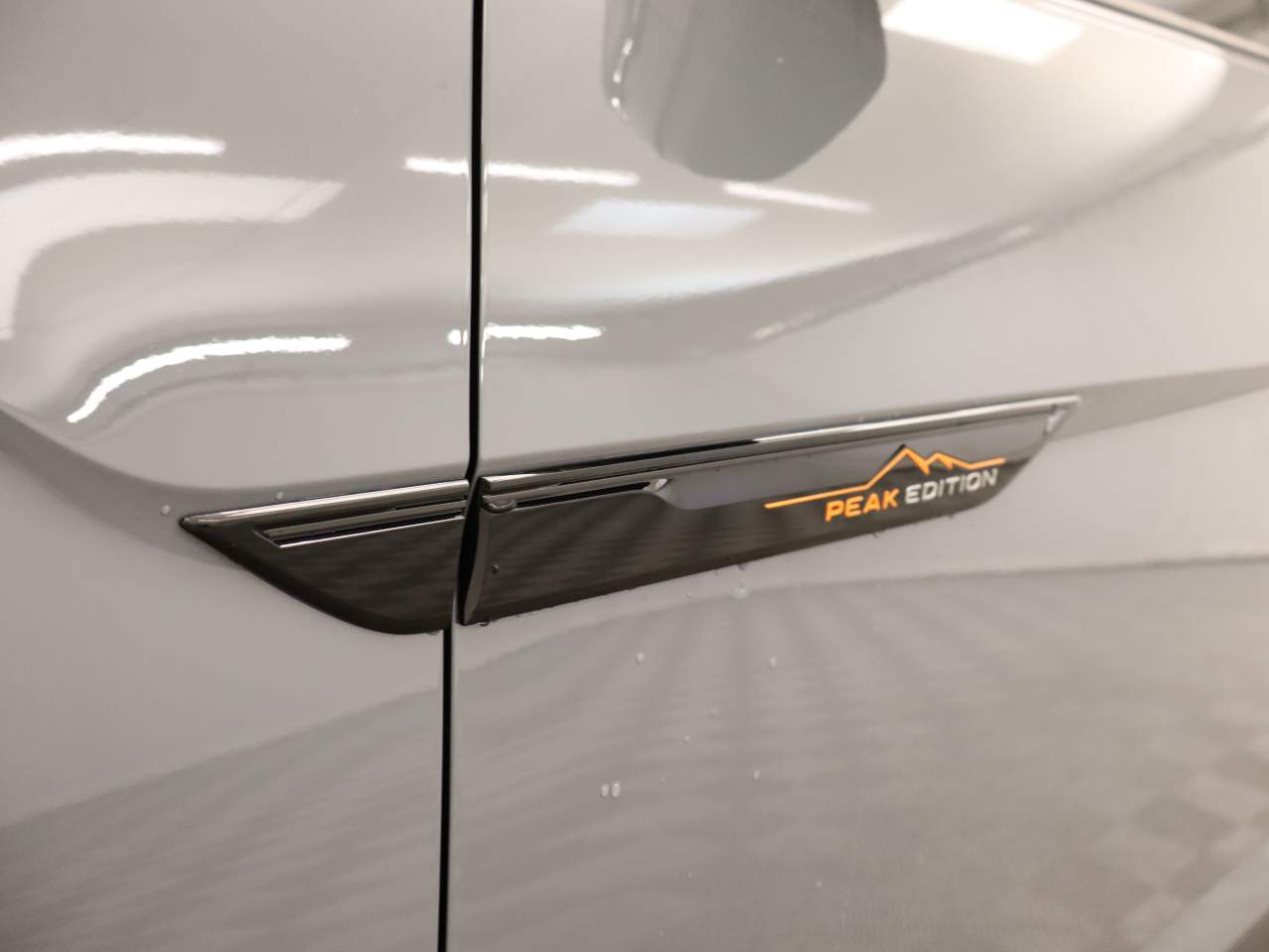 2025 Volkswagen Atlas Peak Edition 4Motion