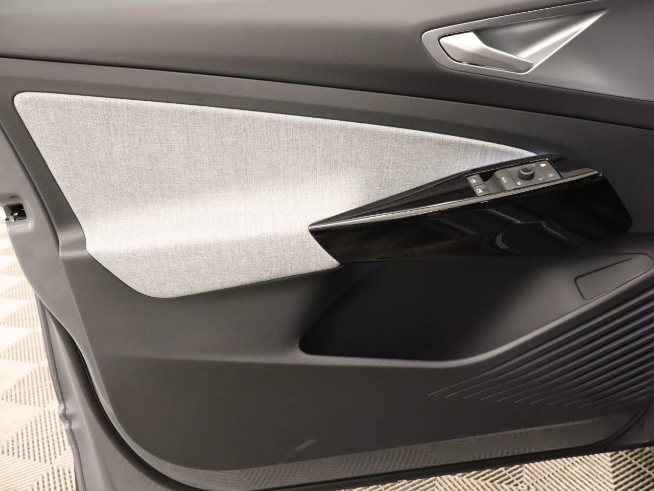 2025 Volkswagen ID.4 Pro 4dr Crossover