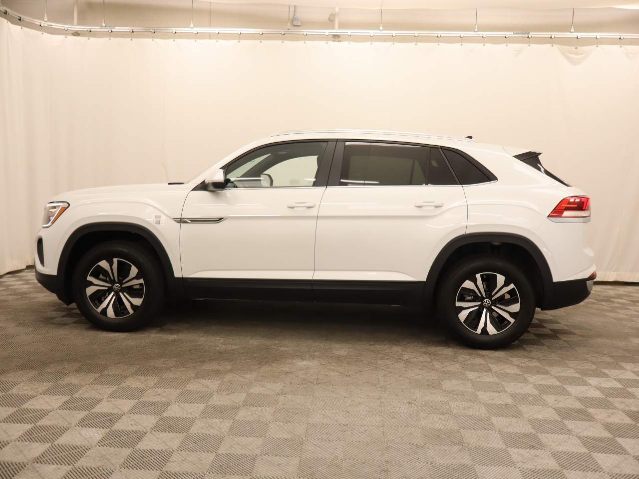 2026 Volkswagen Atlas Cross Sport SE