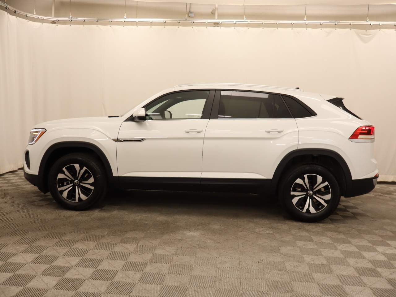 2026 Volkswagen Atlas Cross Sport SE