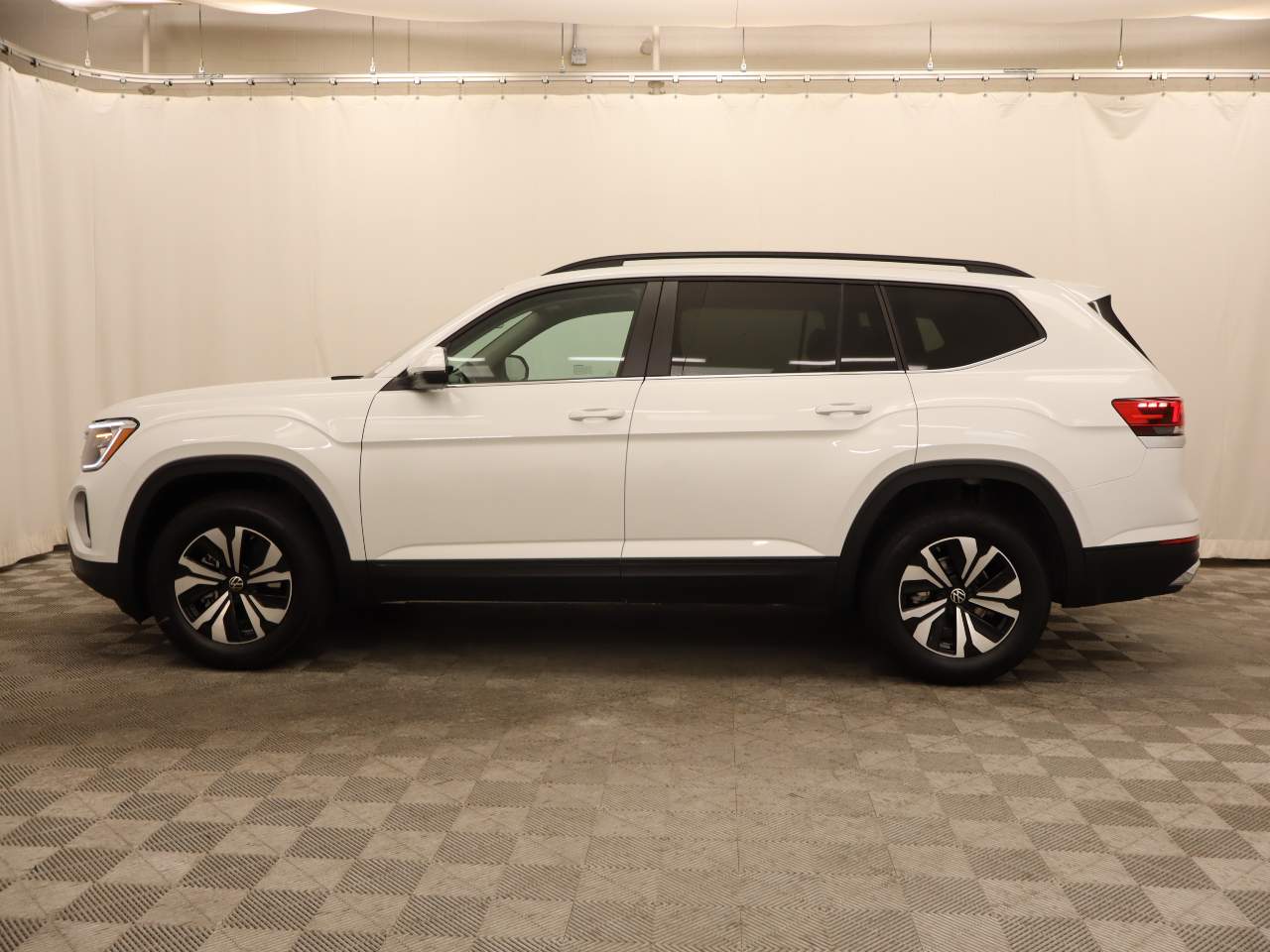 2026 Volkswagen Atlas SE