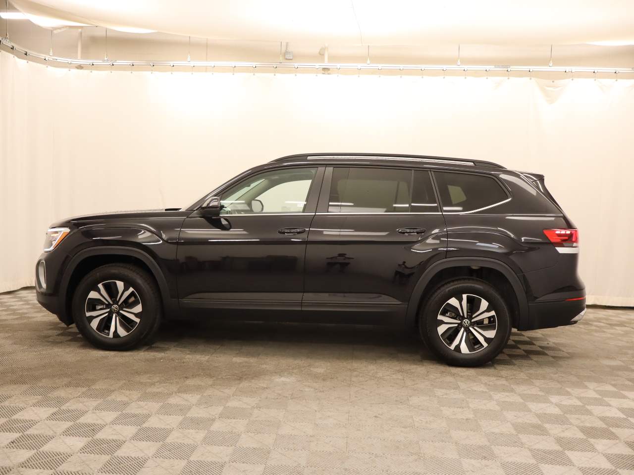 2026 Volkswagen Atlas SE
