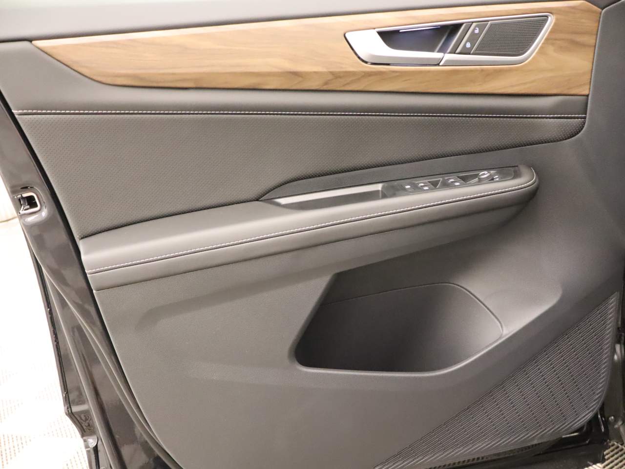 2026 Volkswagen Atlas SE