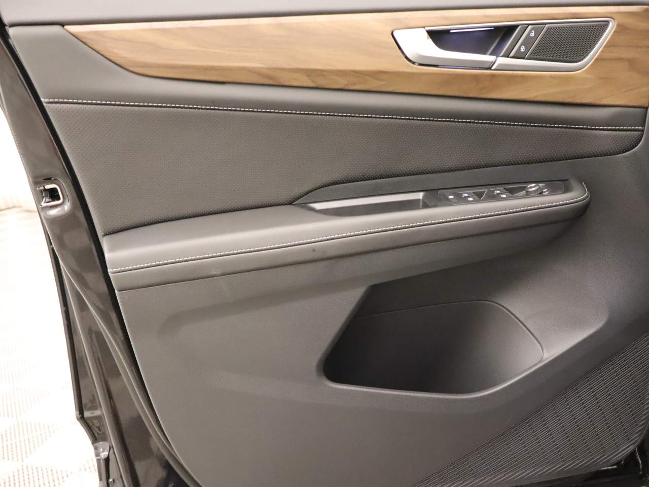 2026 Volkswagen Atlas SE