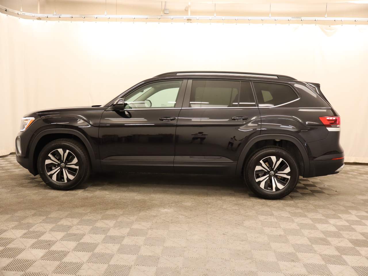 2026 Volkswagen Atlas SE