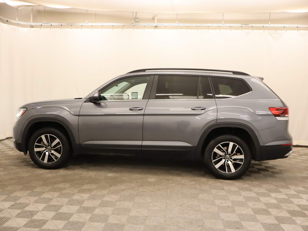 2023 Volkswagen Atlas SE