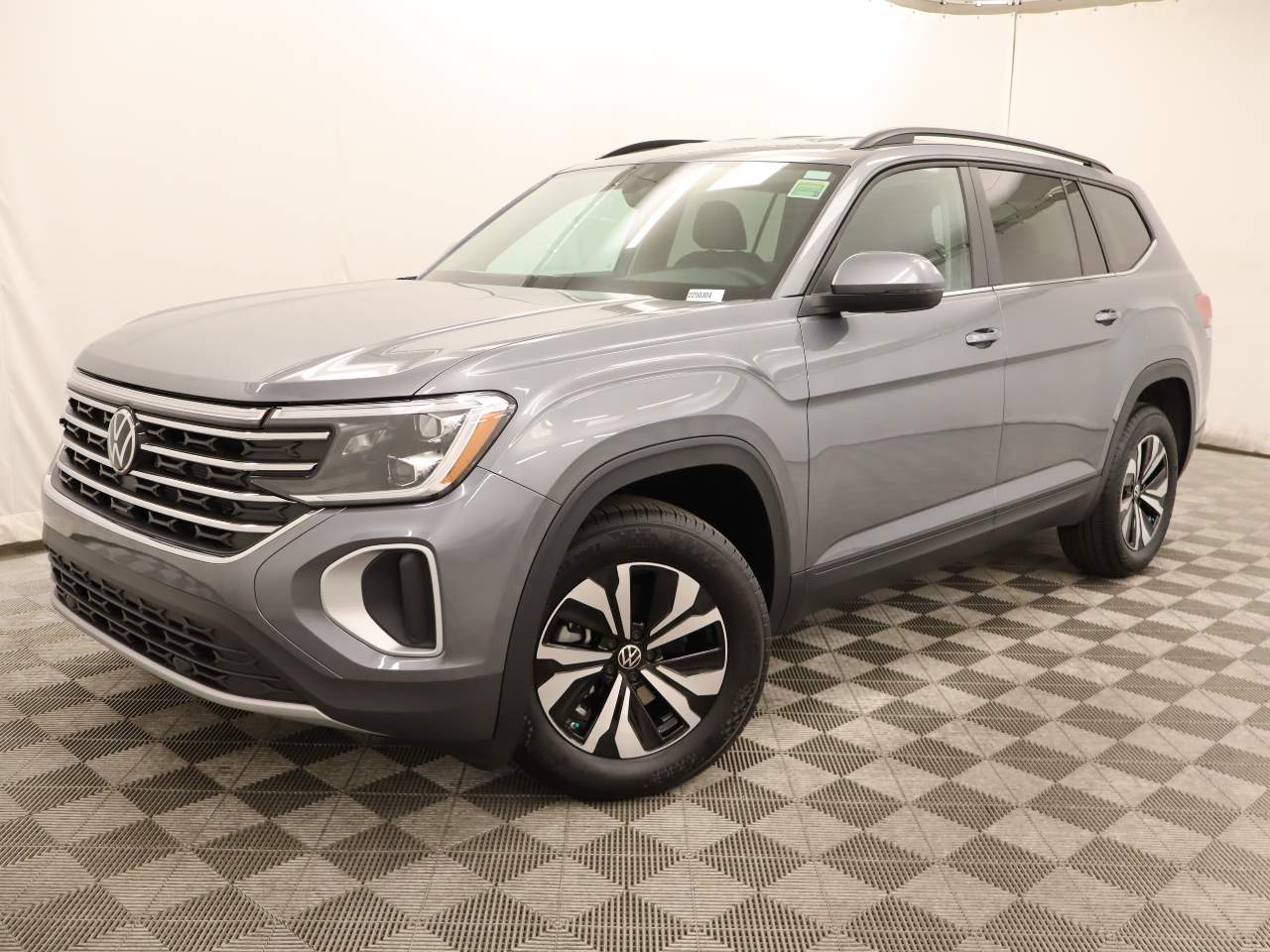 2025 Volkswagen Atlas SE