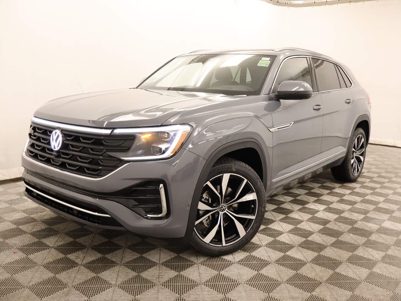 2026 Volkswagen Atlas Cross Sport SEL Premium R-Line 4Motion