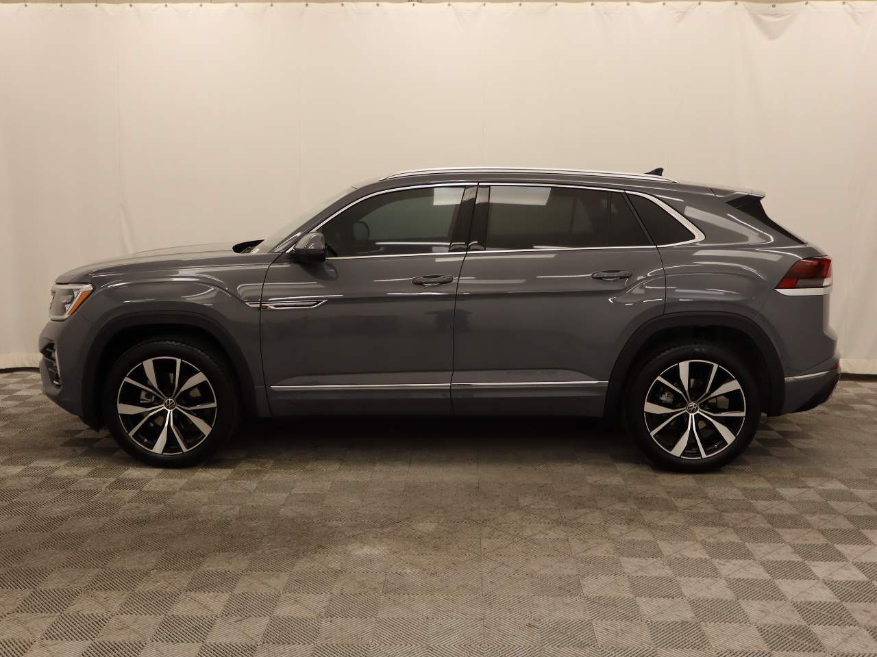 2026 Volkswagen Atlas Cross Sport SEL Premium R-Line 4Motion