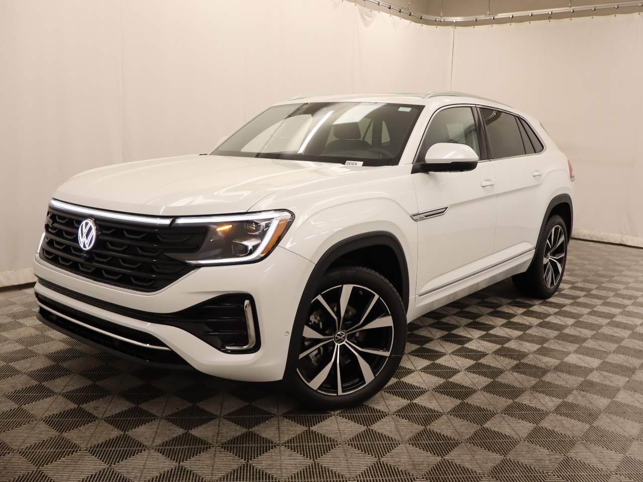 2026 Volkswagen Atlas Cross Sport SEL Premium R-Line 4Motion