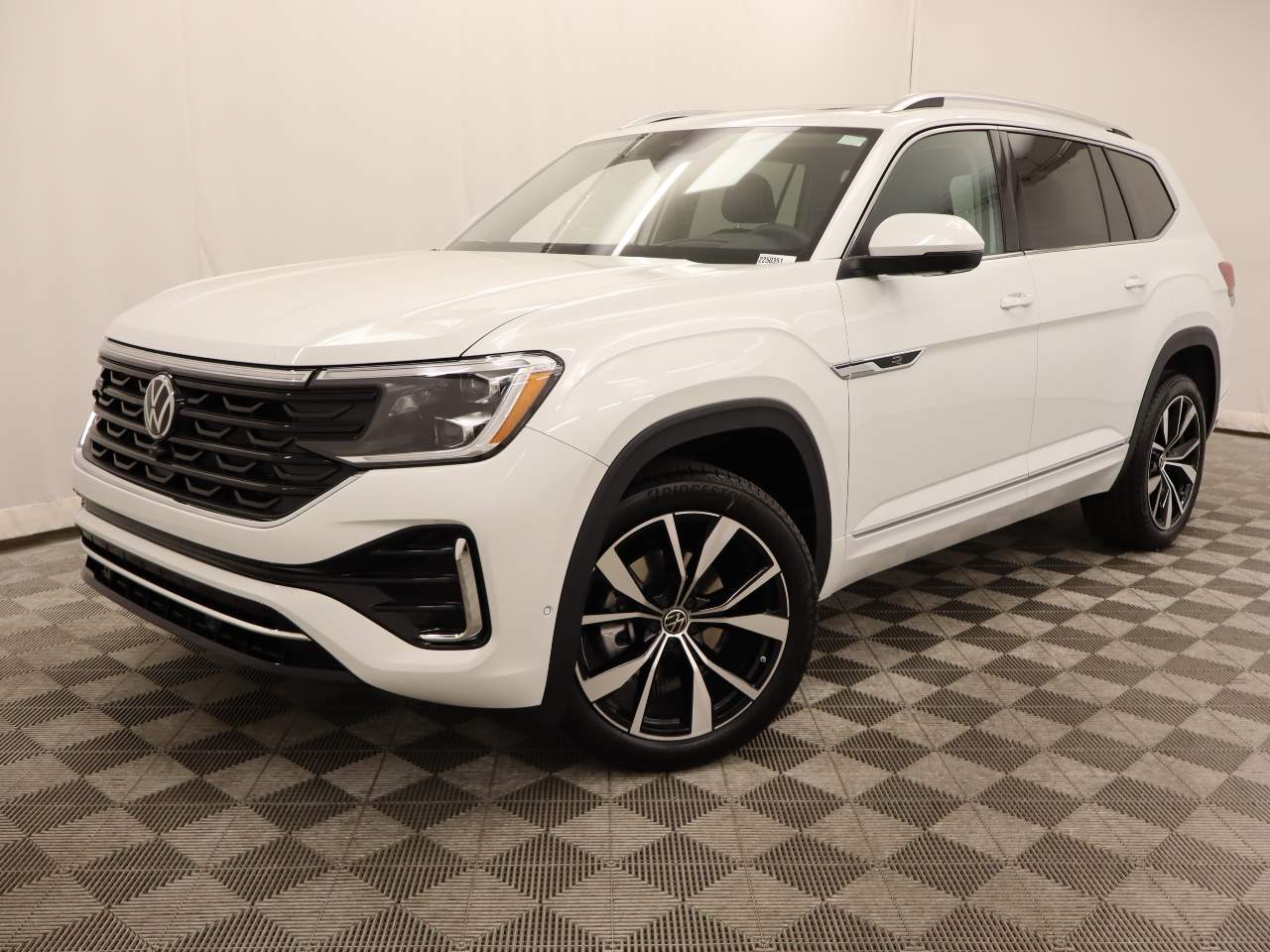 2025 Volkswagen Atlas SEL Premium R-Line 4Motion