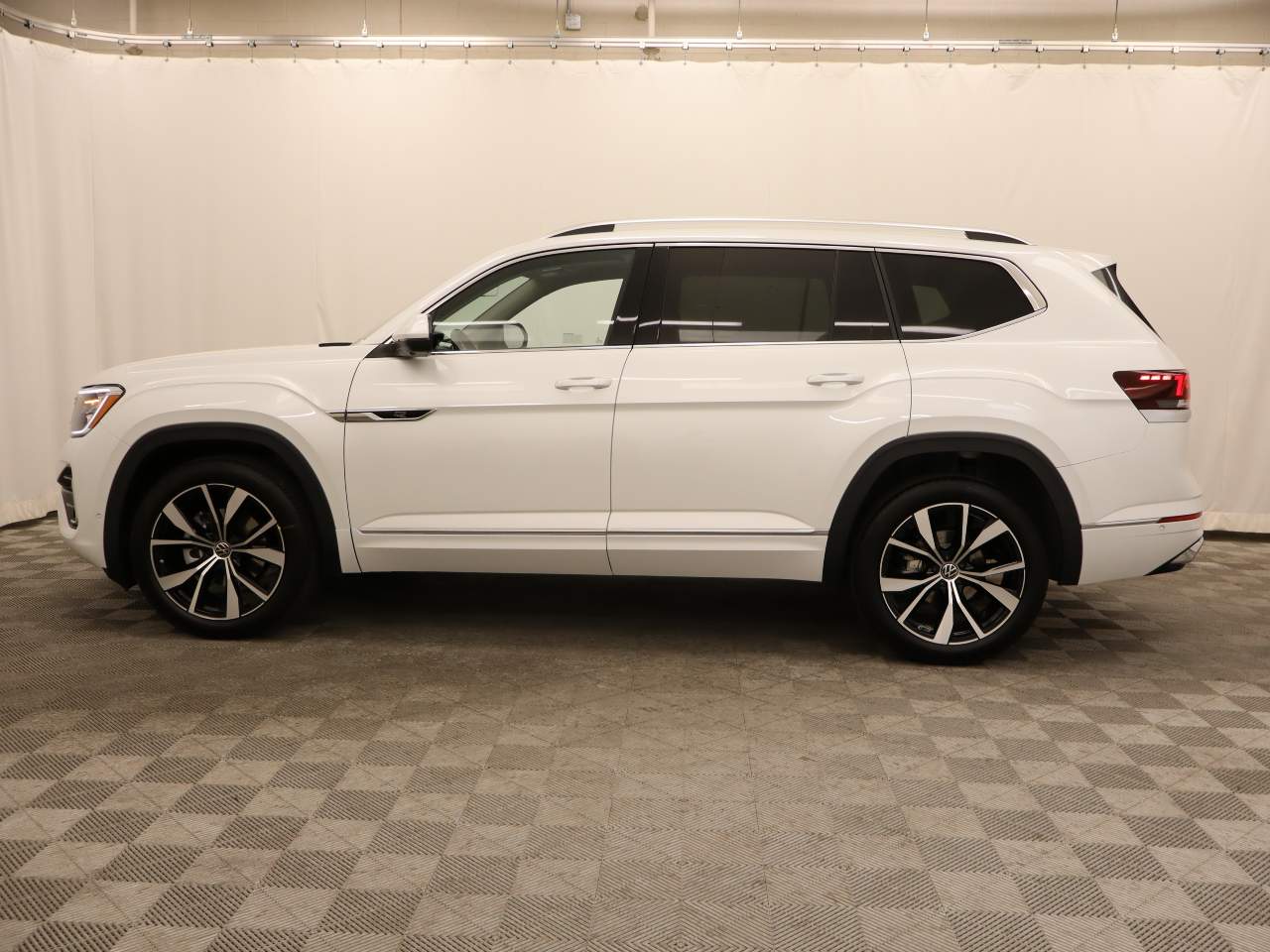 2025 Volkswagen Atlas SEL Premium R-Line 4Motion