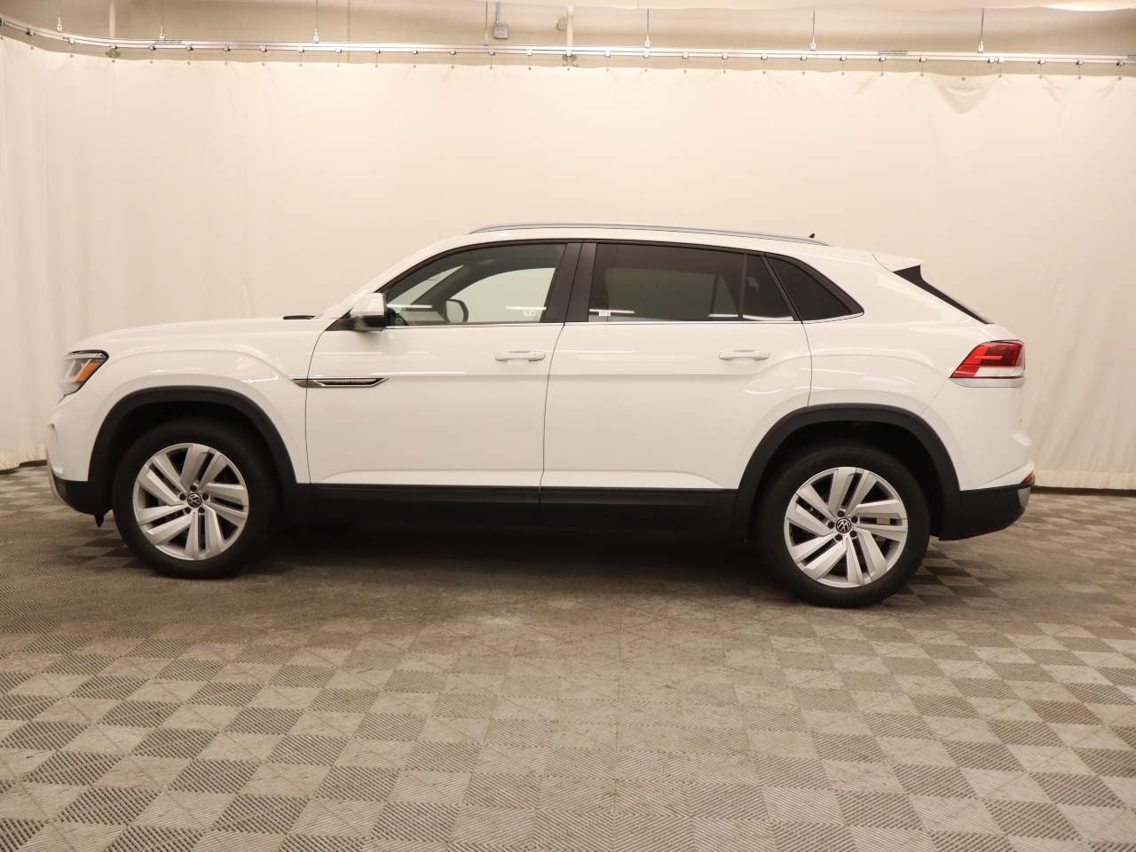 2022 Volkswagen Atlas Cross Sport SE 4Motion