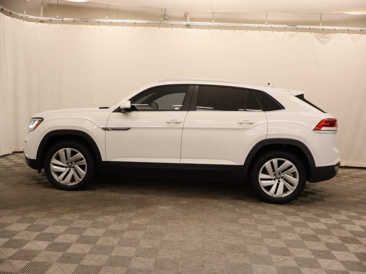 2023 Volkswagen Atlas Cross Sport SE 4Motion