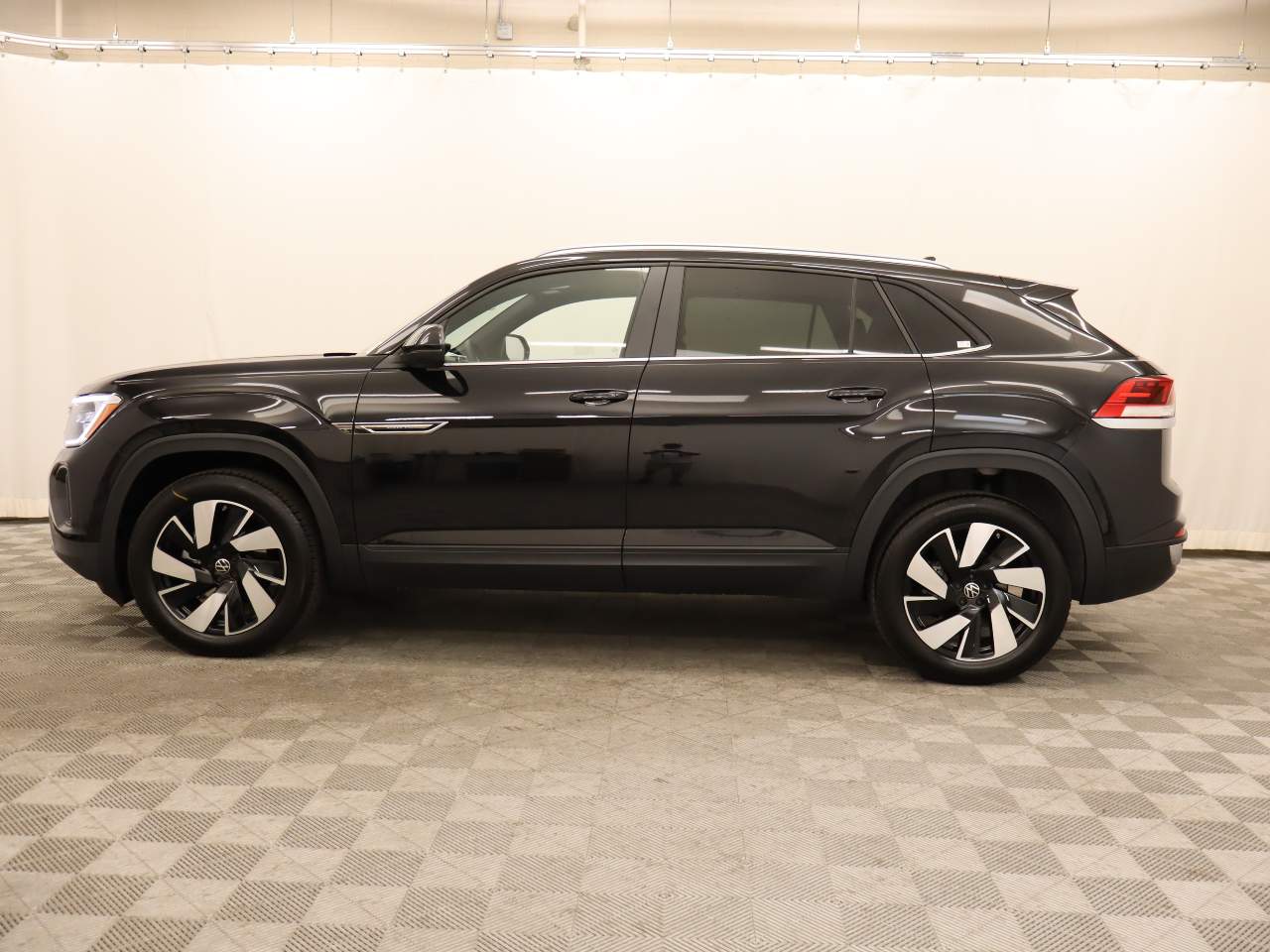 2025 Volkswagen Atlas Cross Sport SE 4Motion Technology