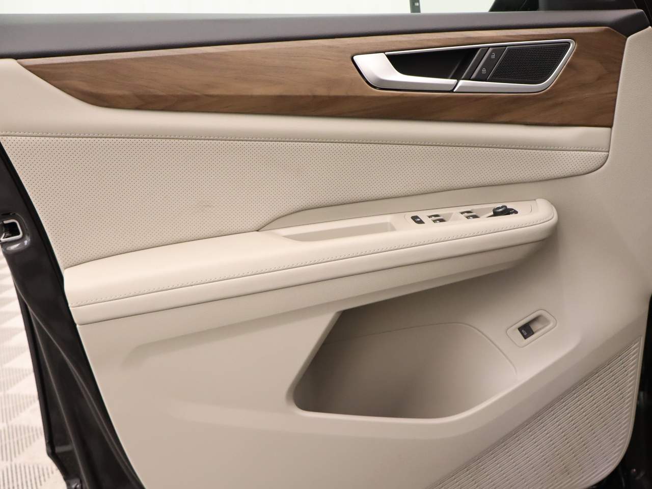 2026 Volkswagen Atlas SE 4Motion Technology