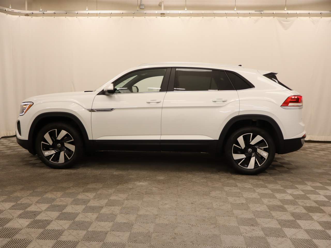 2026 Volkswagen Atlas Cross Sport SE Technology