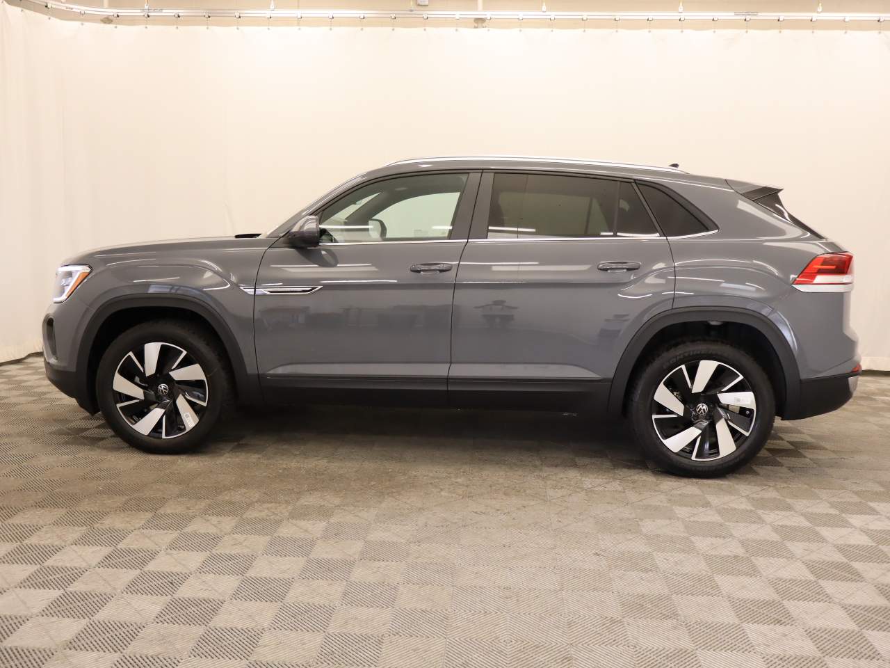 2026 Volkswagen Atlas Cross Sport SE Technology