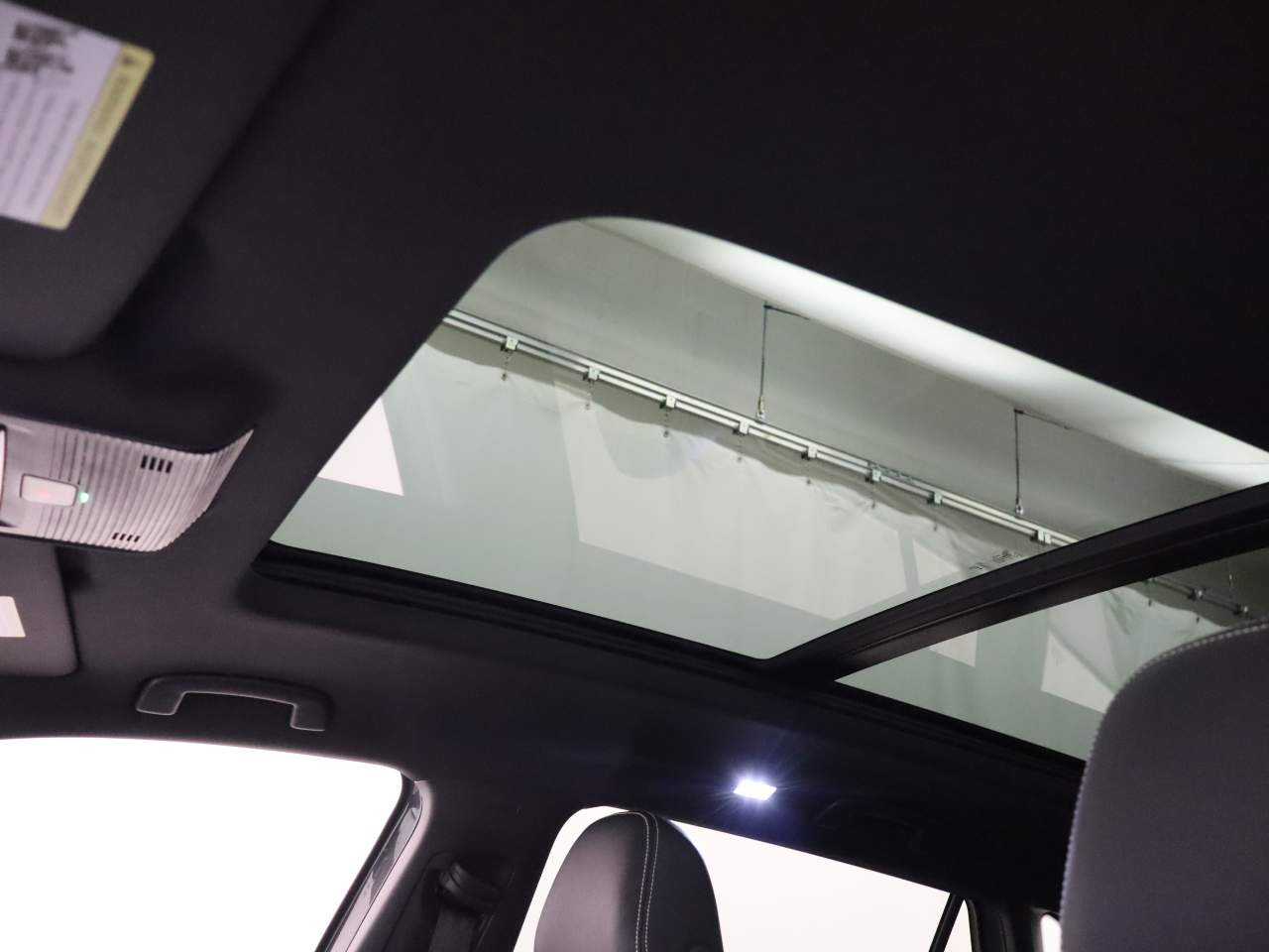 2026 Volkswagen Atlas Cross Sport SE Technology