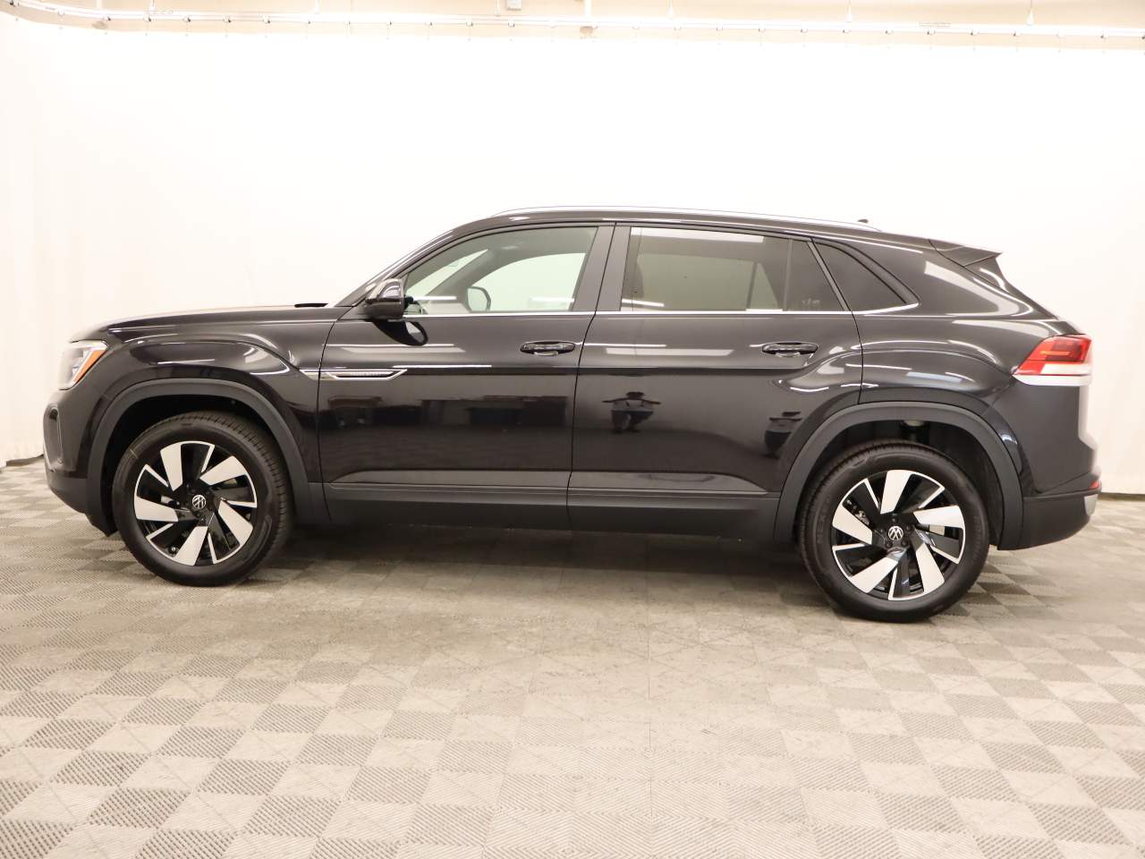 2026 Volkswagen Atlas Cross Sport SE Technology
