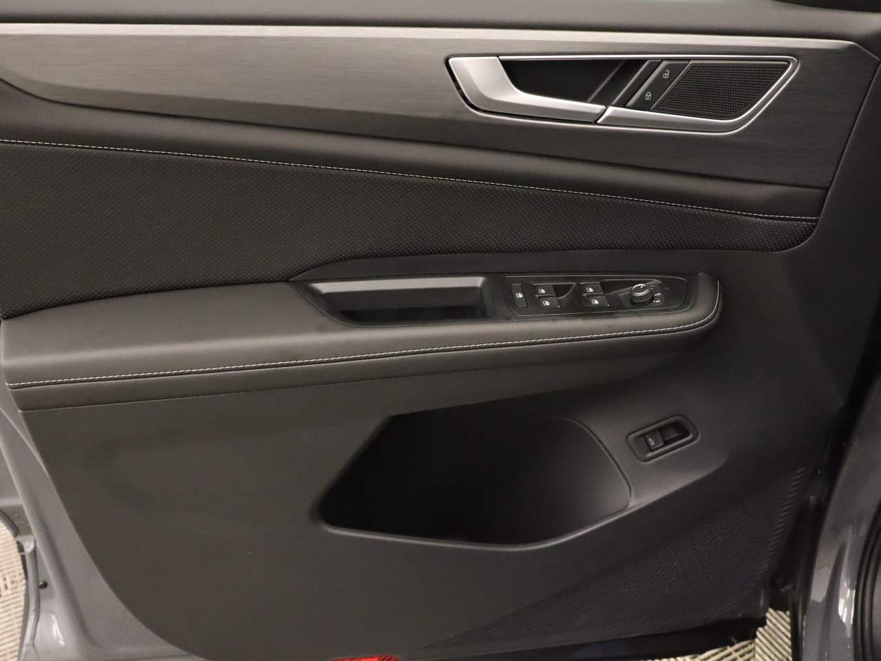 2026 Volkswagen Atlas Cross Sport SE Technology