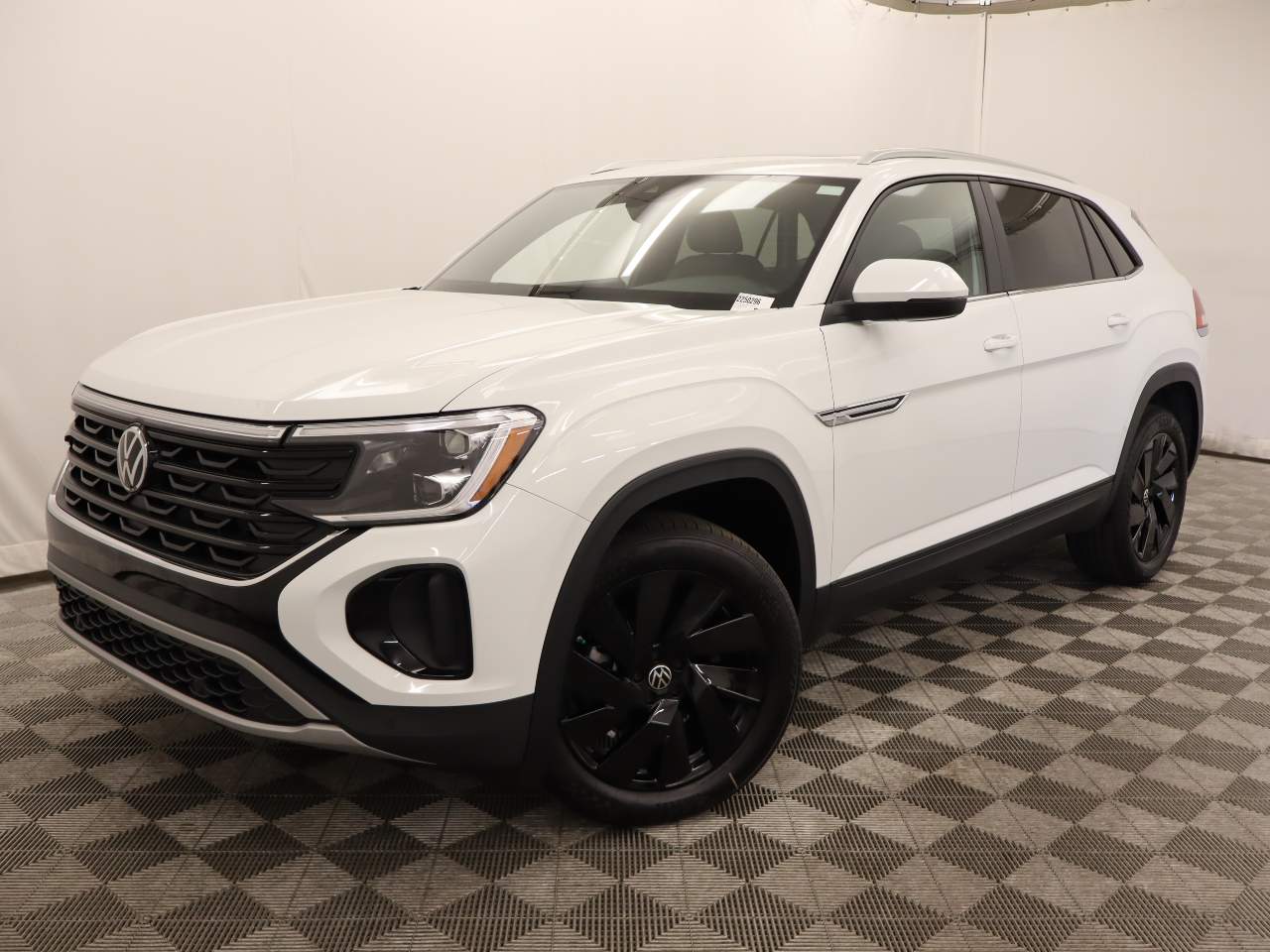 2025 Volkswagen Atlas Cross Sport SE Technology