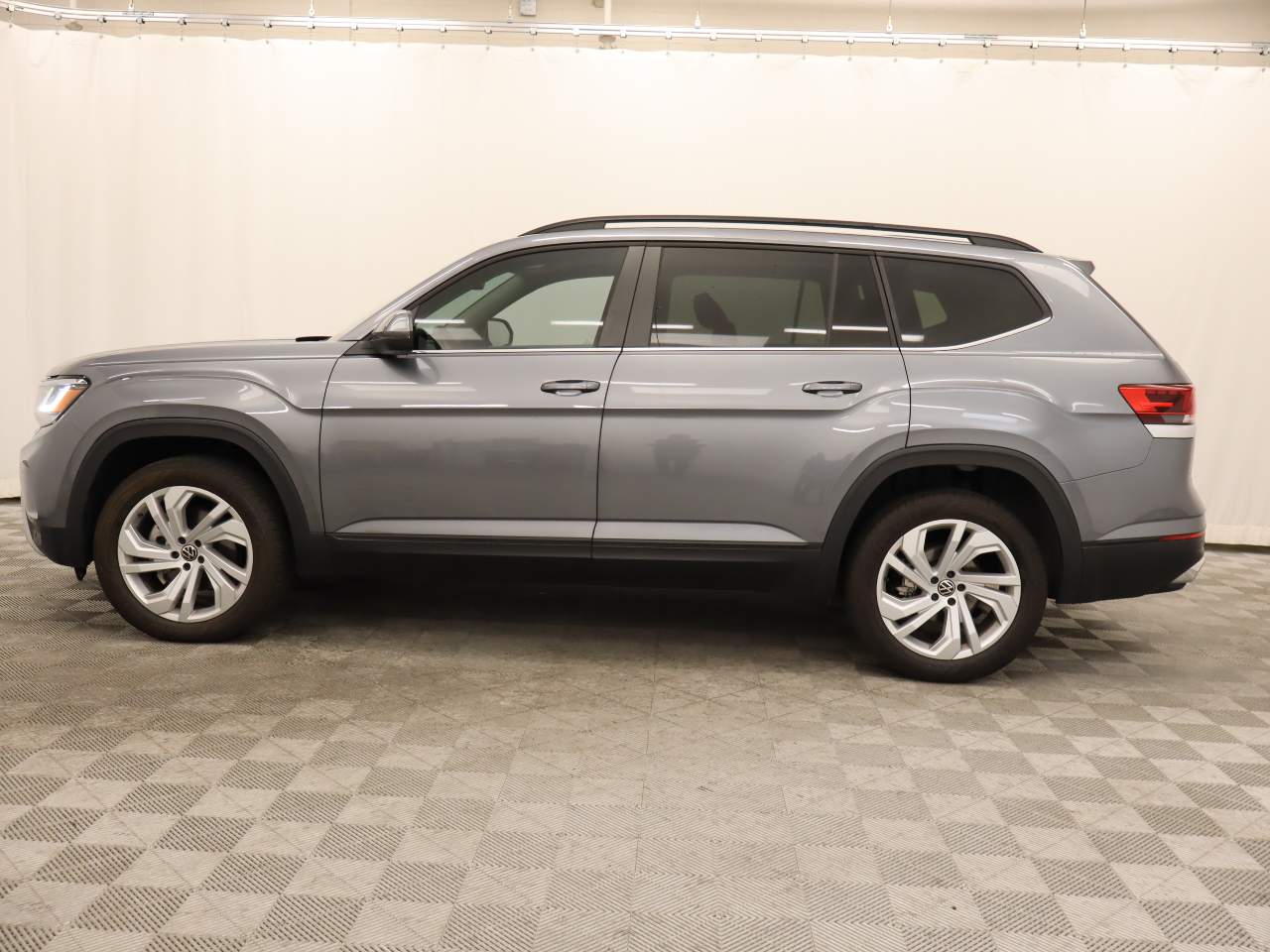 2023 Volkswagen Atlas V6 SE