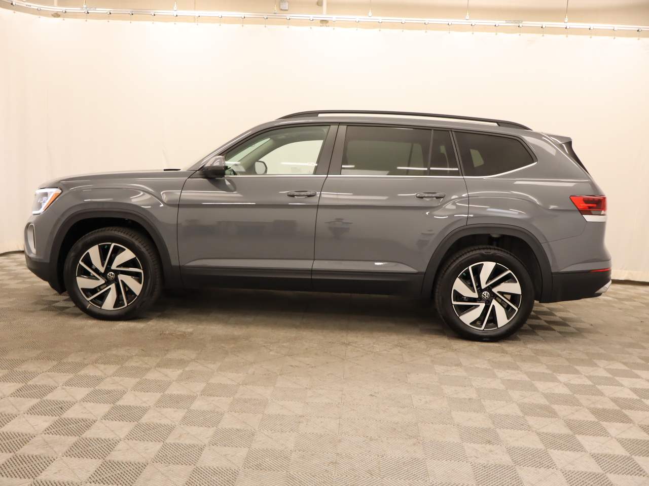 2025 Volkswagen Atlas SE Technology