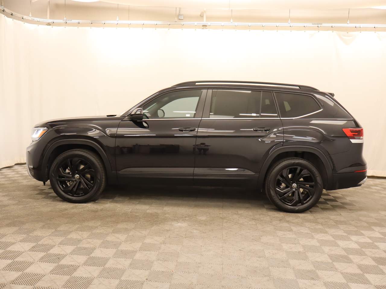 2023 Volkswagen Atlas V6 SE