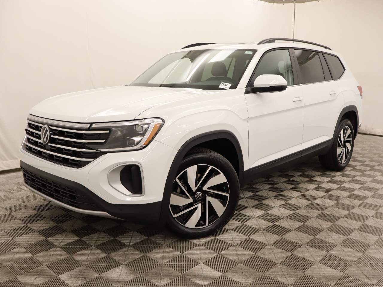 2025 Volkswagen Atlas SE Technology