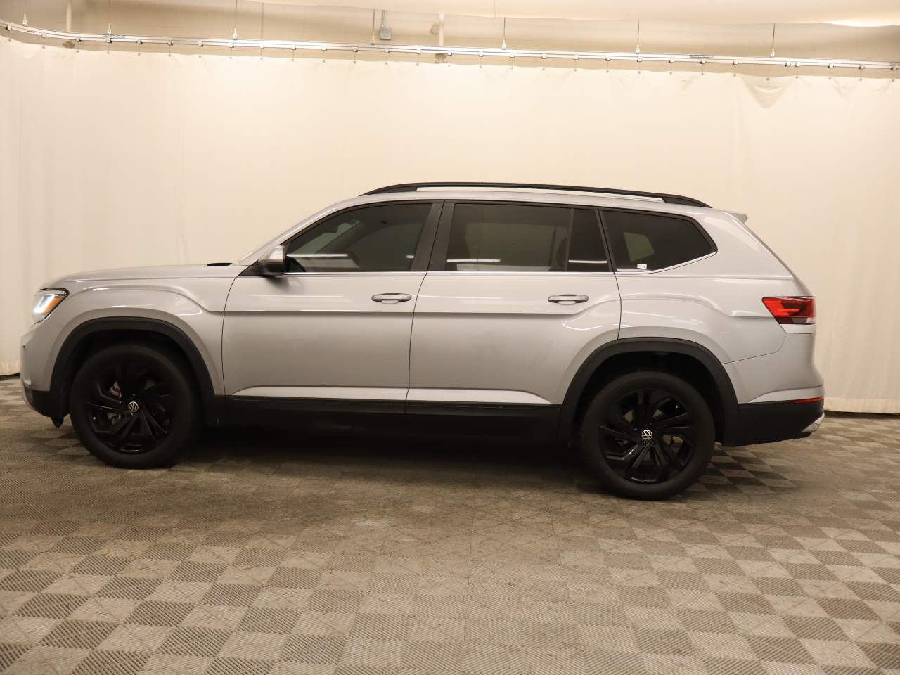2023 Volkswagen Atlas V6 SE