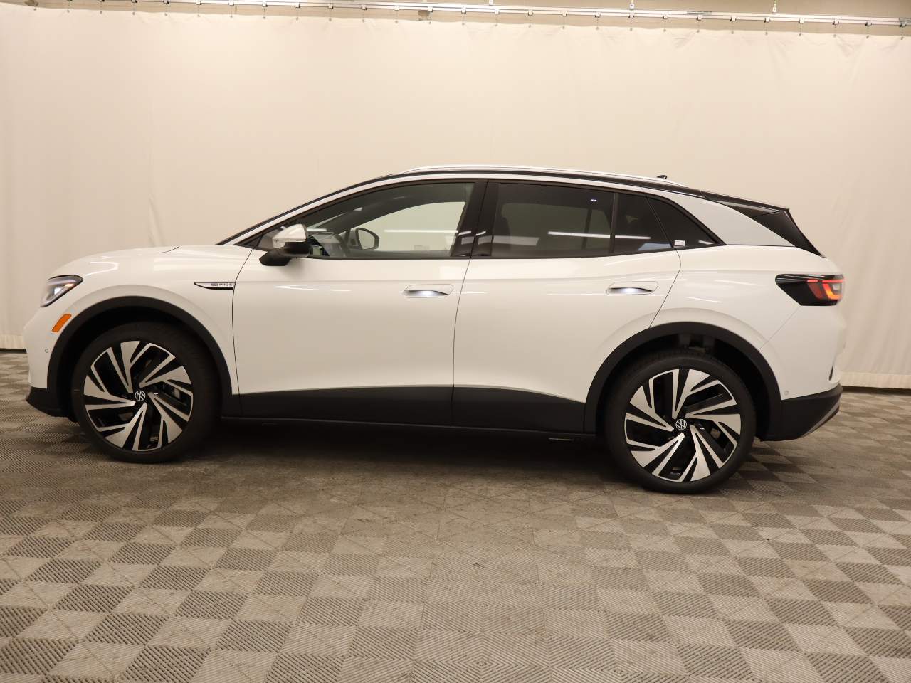 2025 Volkswagen ID.4 Pro S Plus 4dr Crossover
