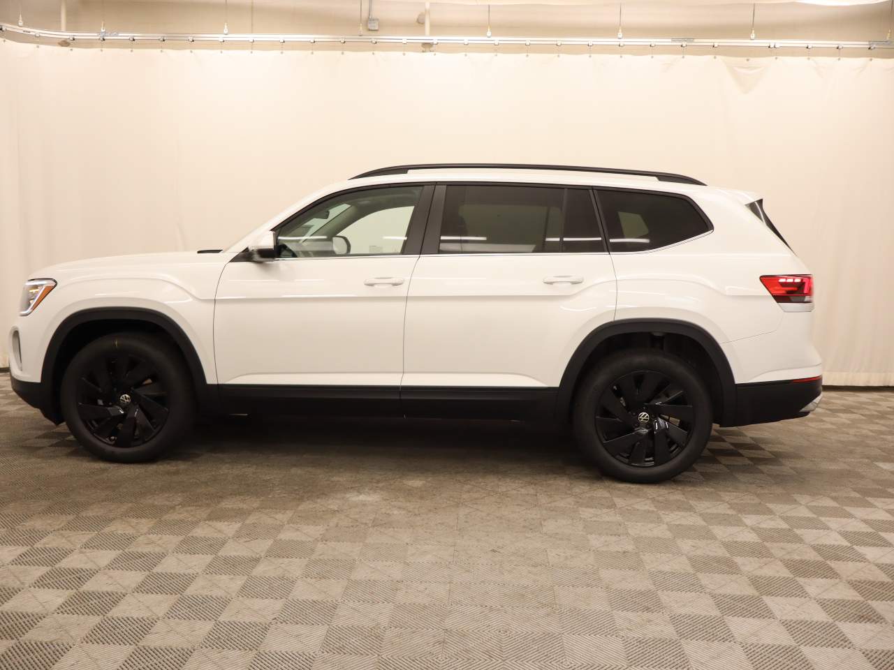 2026 Volkswagen Atlas SE 4Motion Technology