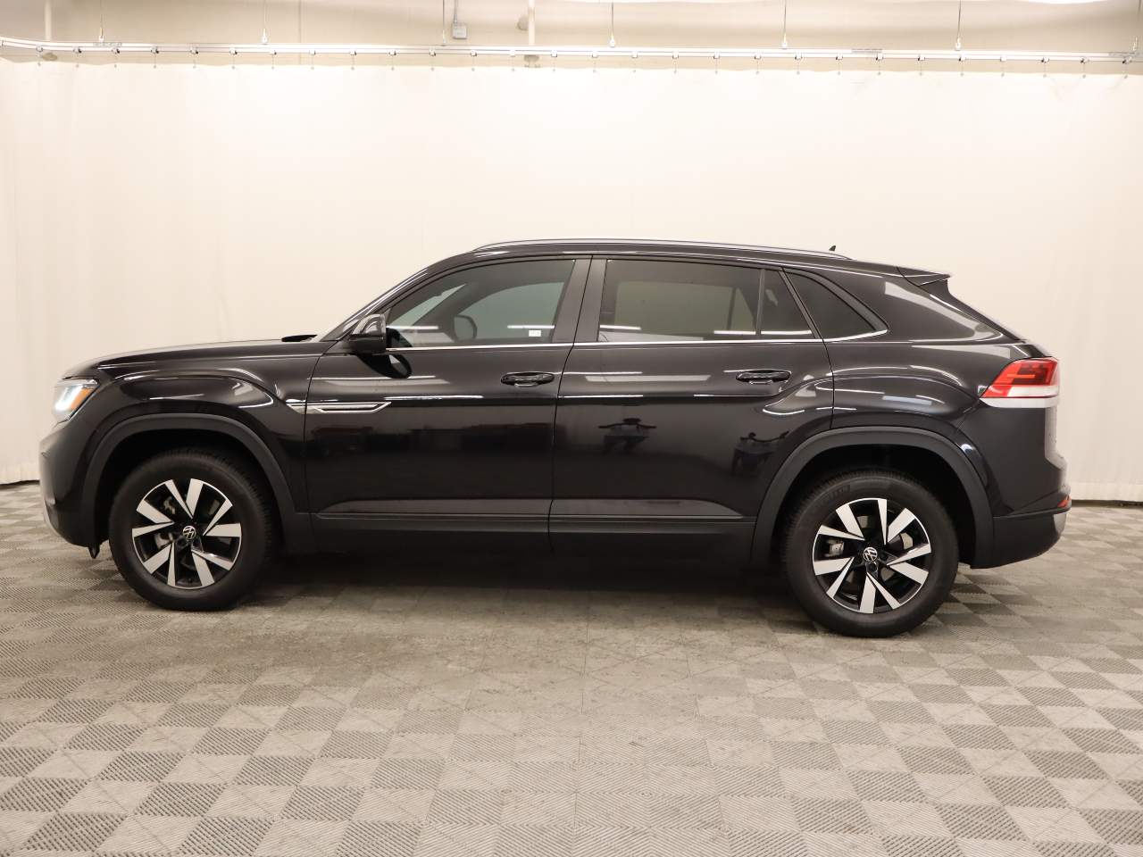 2021 Volkswagen Atlas Cross Sport SE 4Motion