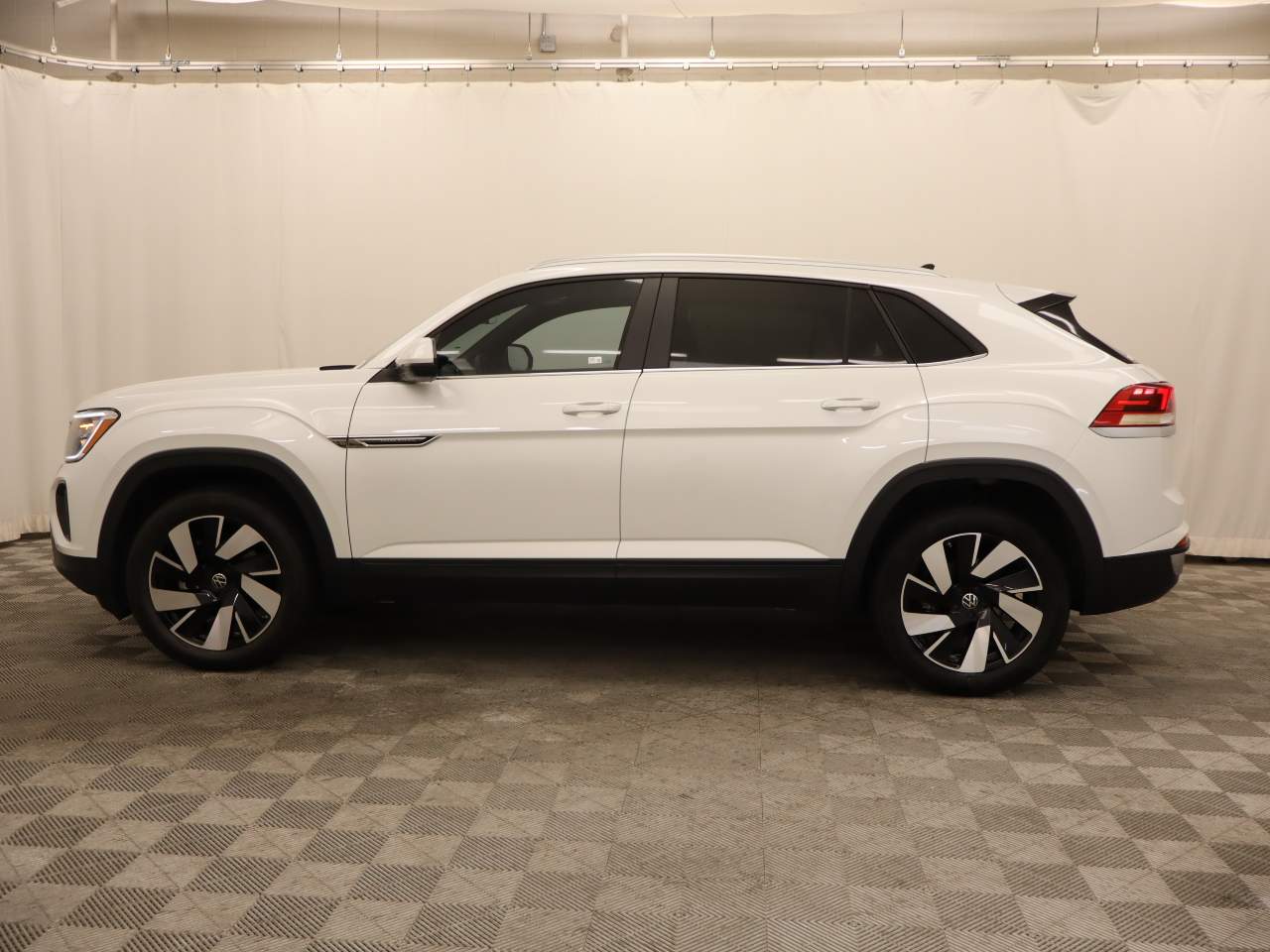 2026 Volkswagen Atlas Cross Sport SE