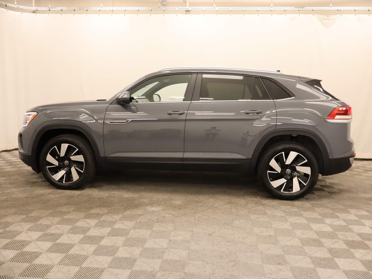 2026 Volkswagen Atlas Cross Sport SE Technology