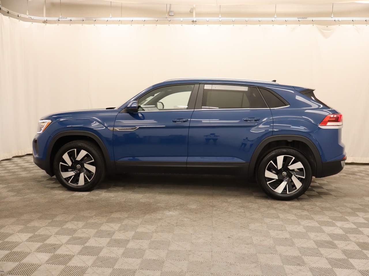2026 Volkswagen Atlas Cross Sport SE Technology
