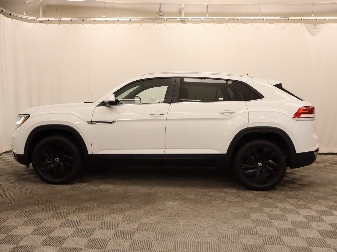 2023 Volkswagen Atlas Cross Sport SE