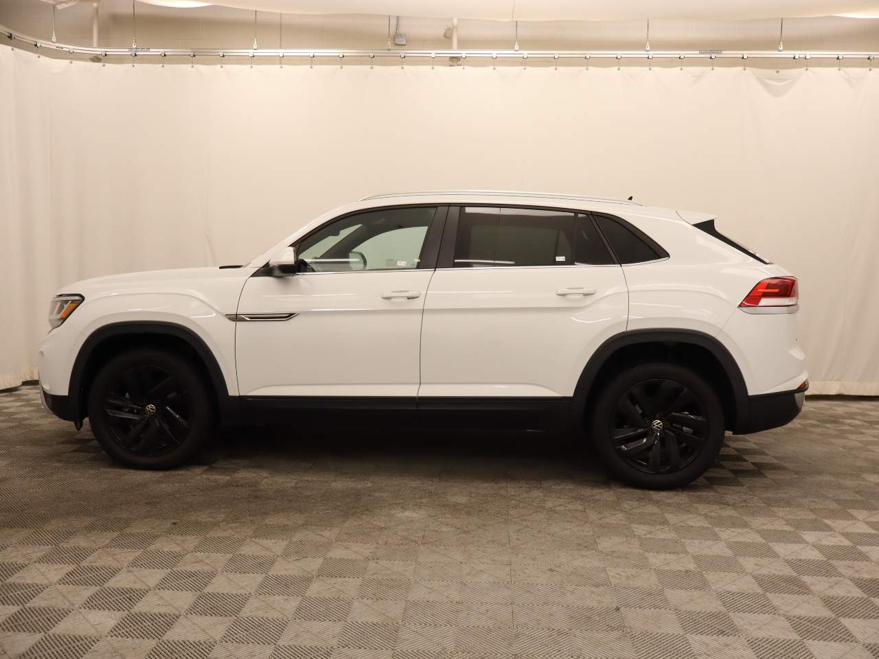 2023 Volkswagen Atlas Cross Sport SE
