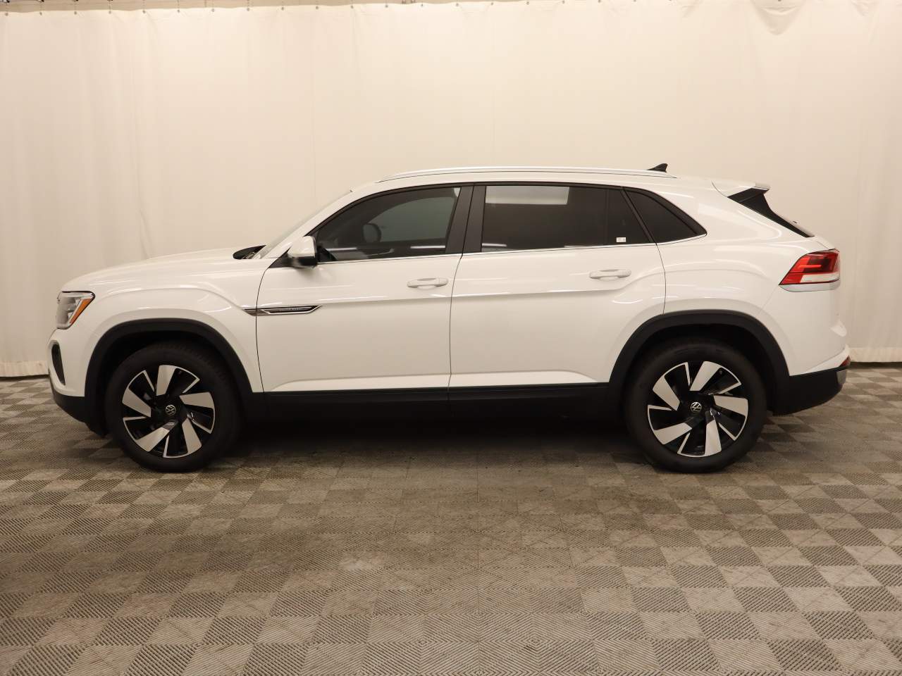 2026 Volkswagen Atlas Cross Sport SE