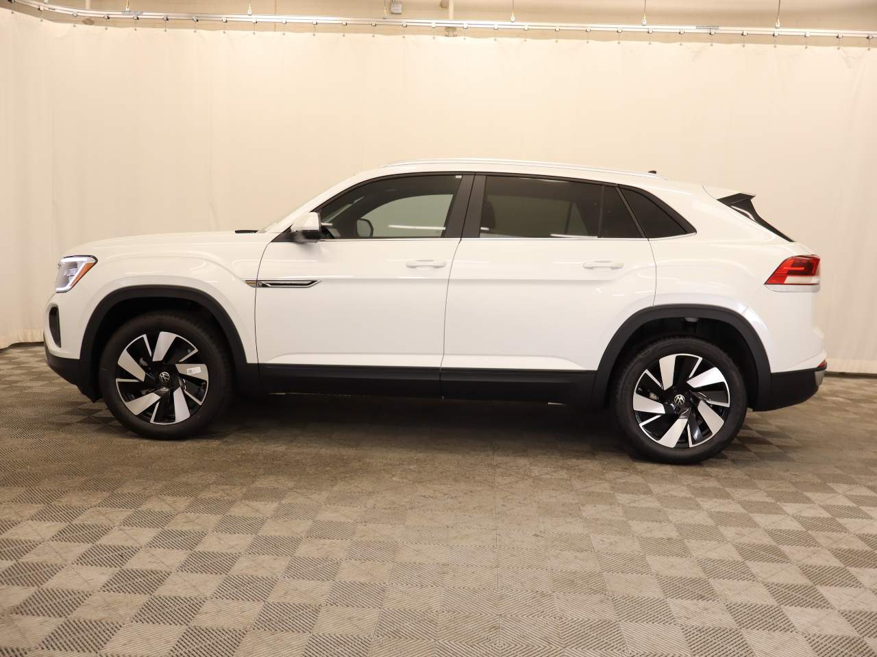 2026 Volkswagen Atlas Cross Sport SE Technology