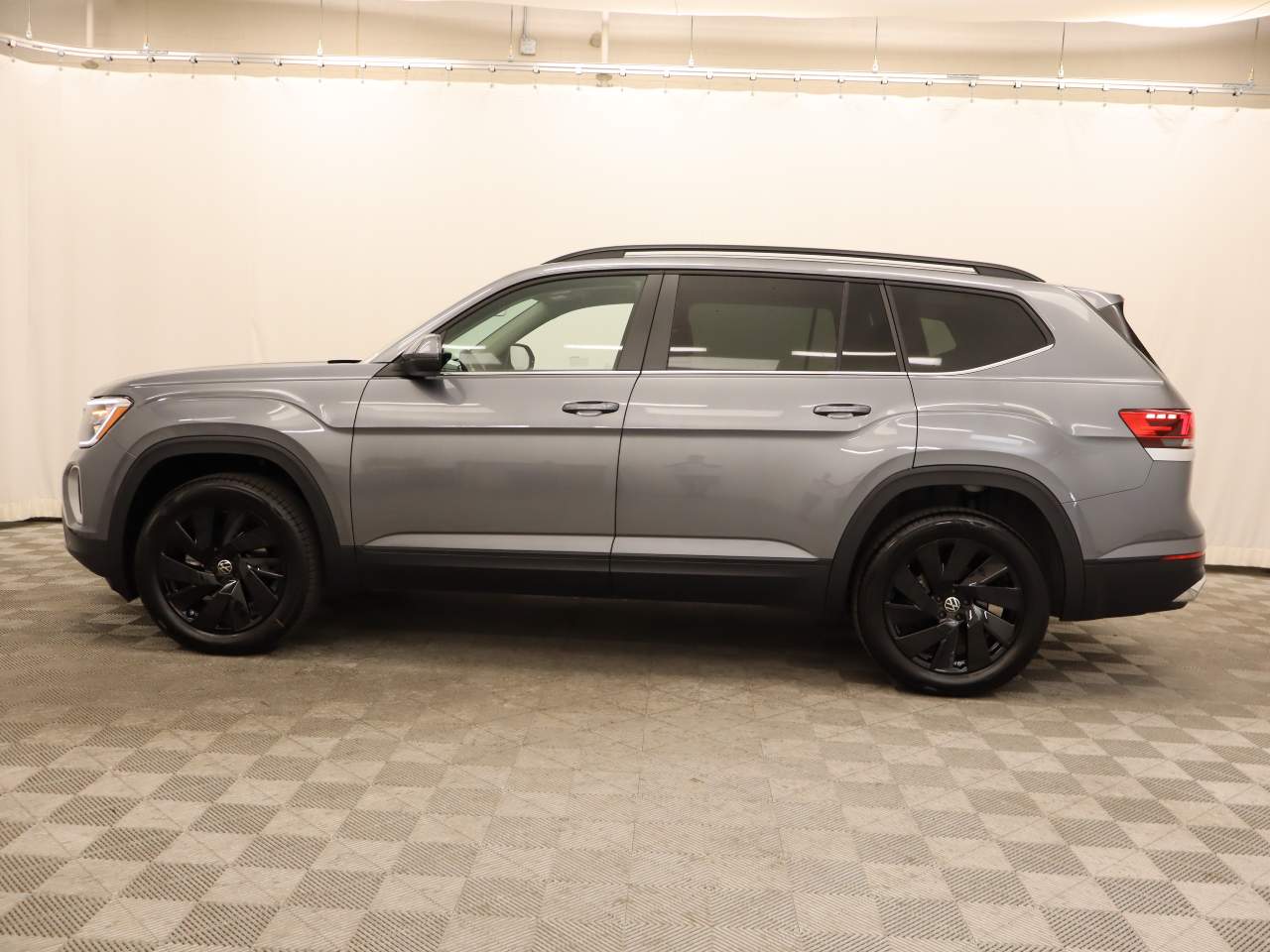 2025 Volkswagen Atlas SE Technology