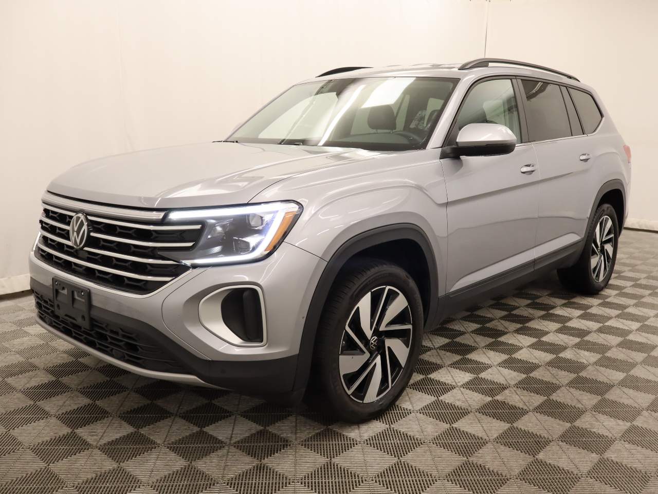 2024 Volkswagen Atlas SE