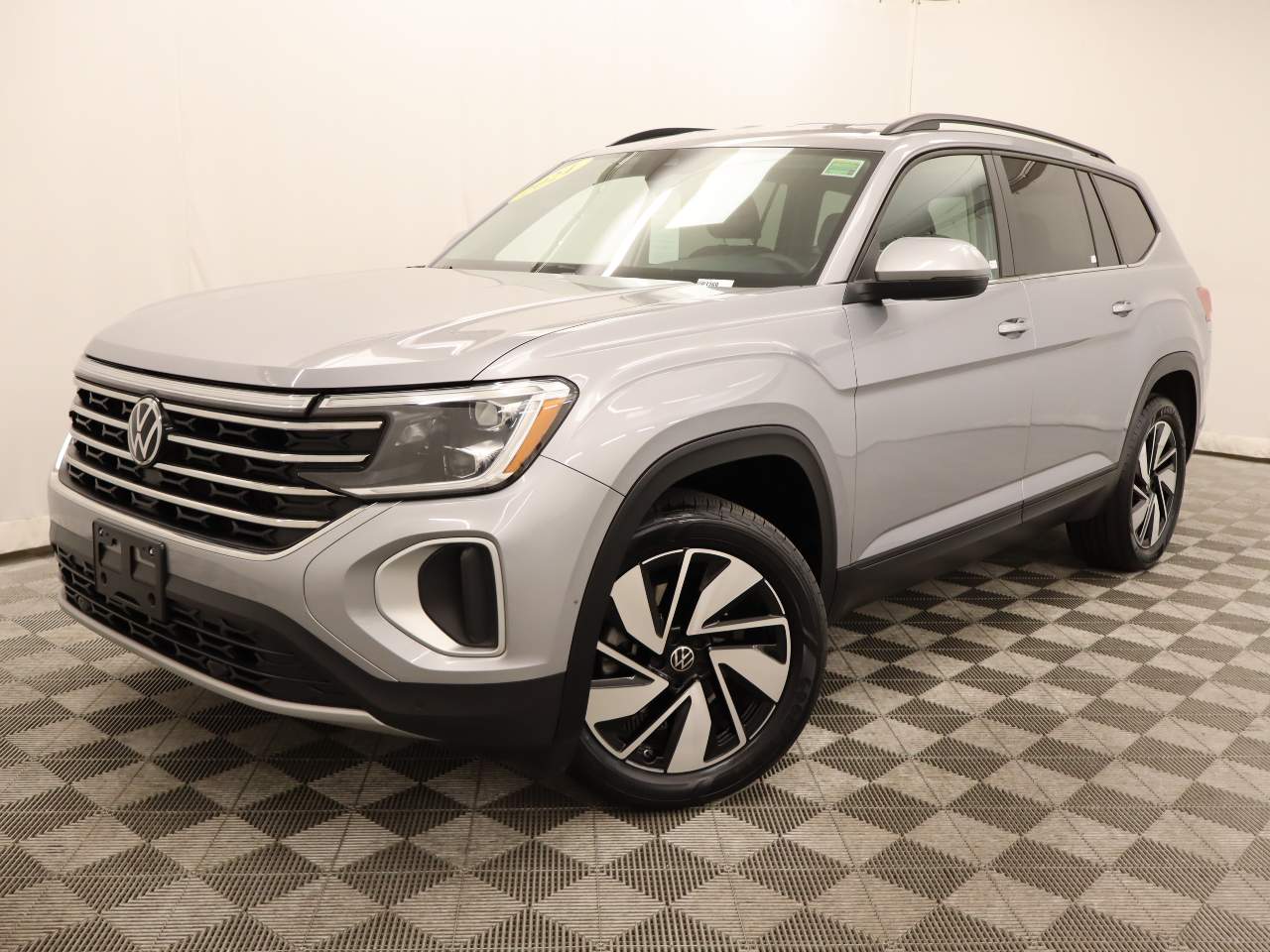 2024 Volkswagen Atlas SE