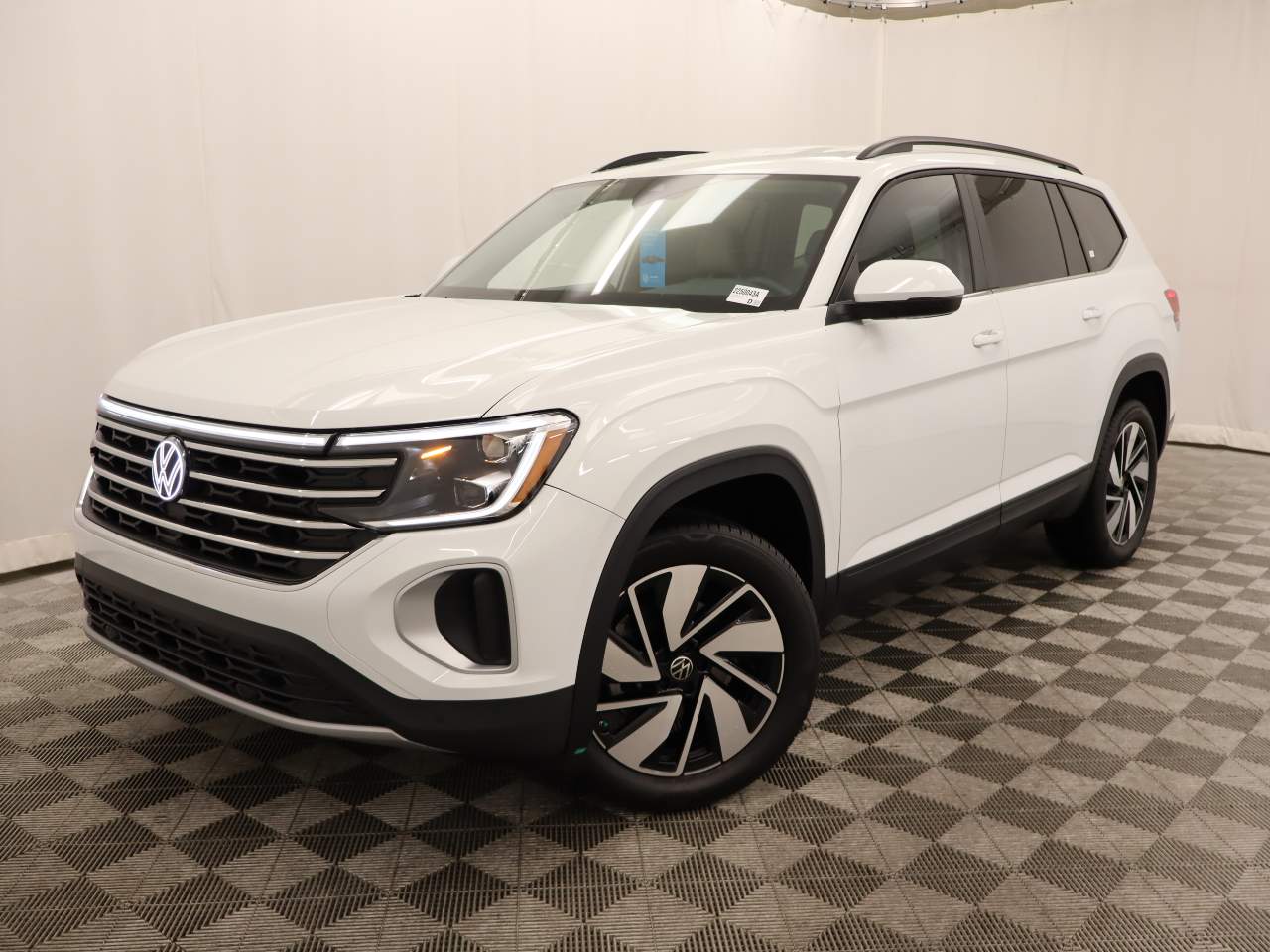 2024 Volkswagen Atlas SE