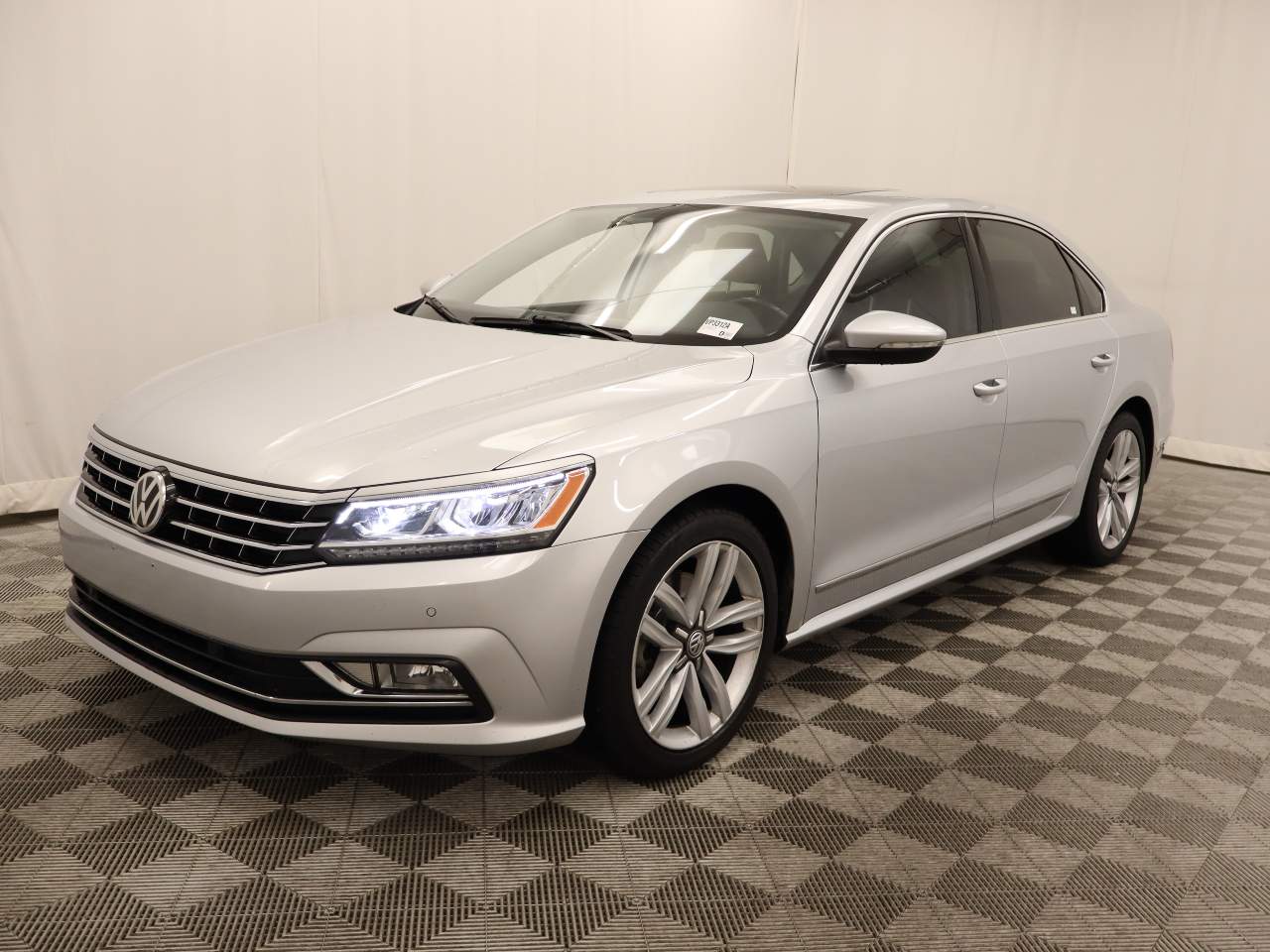 2017 Volkswagen Passat 1.8T SE
