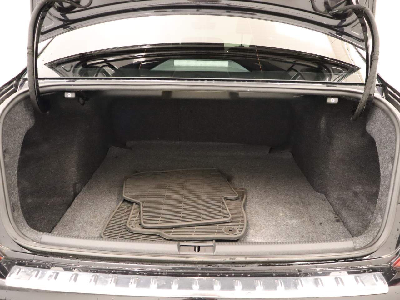 2021 Volkswagen Passat R-Line