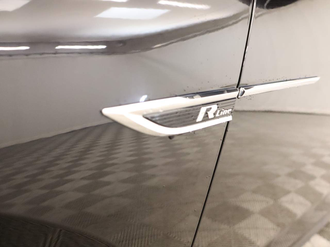 2021 Volkswagen Passat R-Line