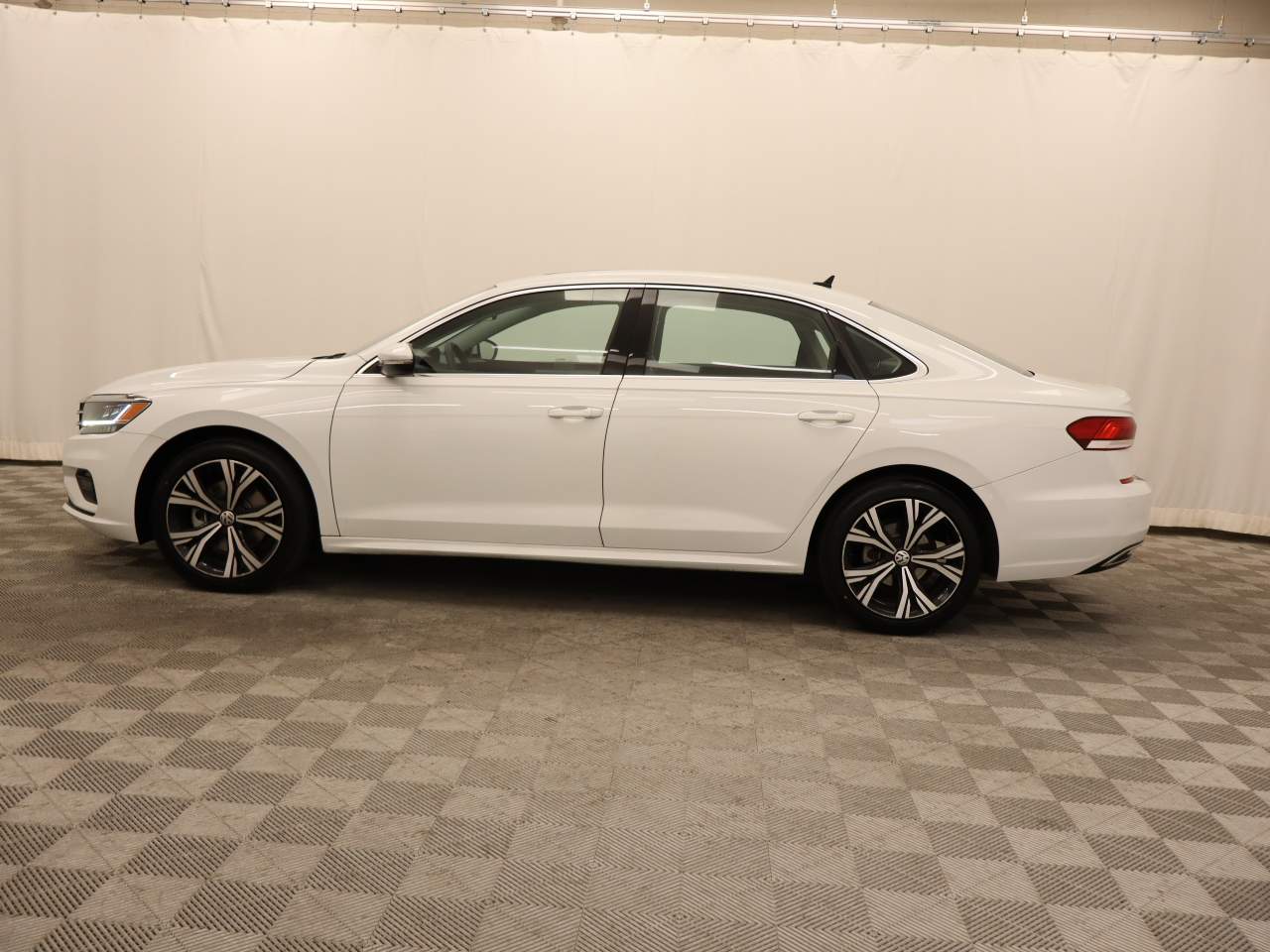 2021 Volkswagen Passat SE